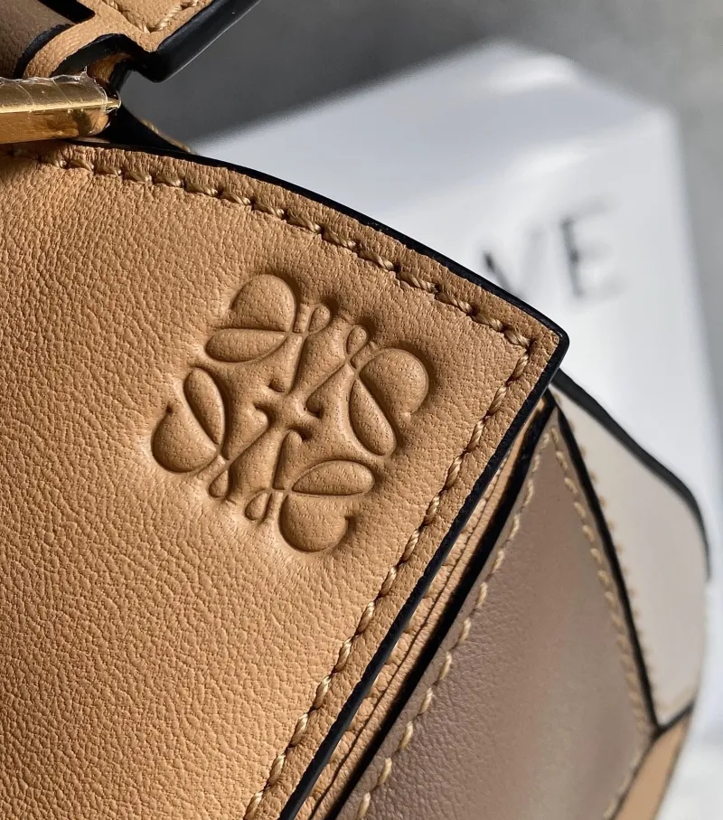 Loewe Tan Puzzle Crossbody Handbag 92 - Image 3