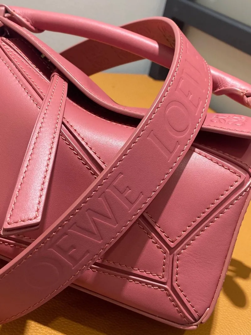 Loewe Pink Small Leather Handbag - Image 5