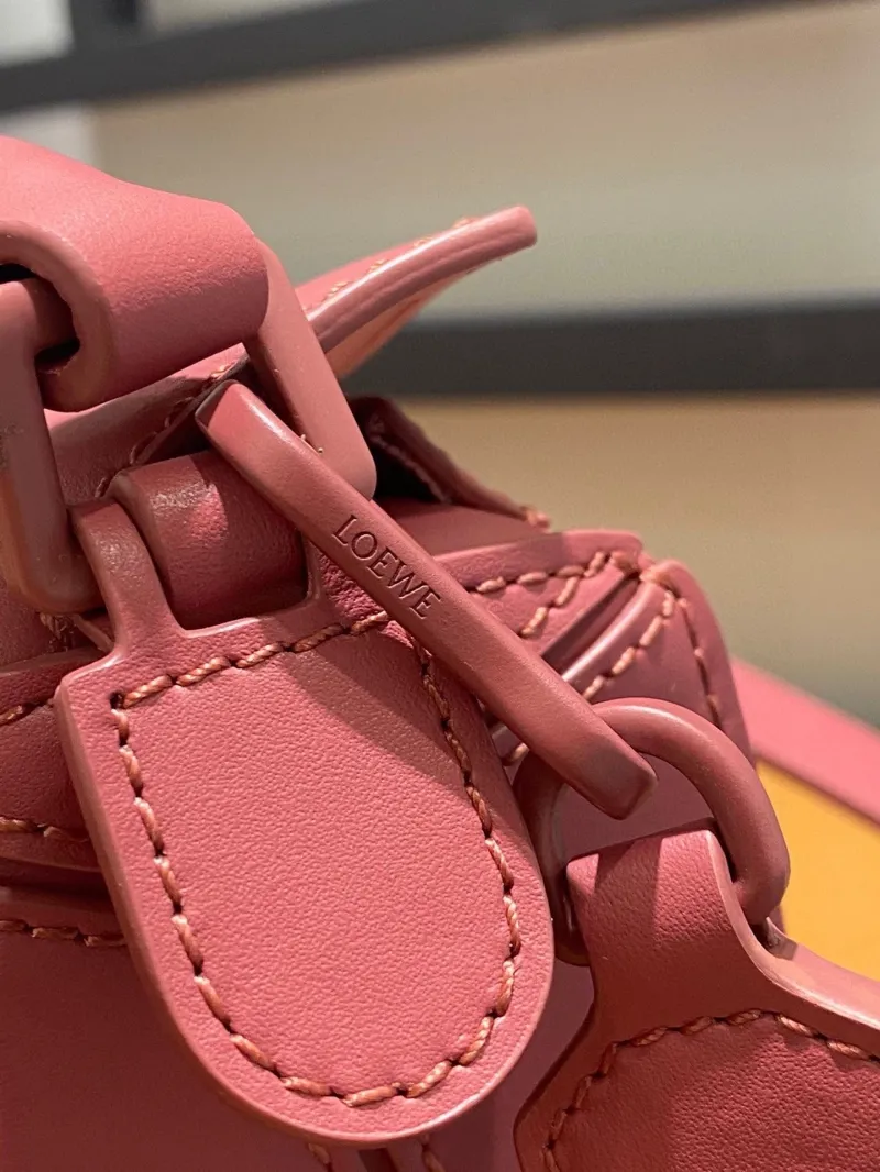 Loewe Pink Small Leather Handbag - Image 7