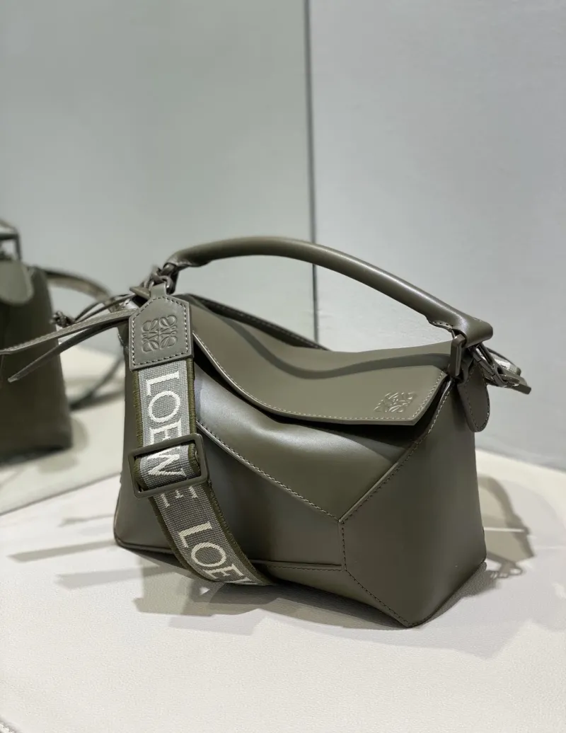 LOEWE Olive Green Puzzle Shoulder Bag 127 - Image 3