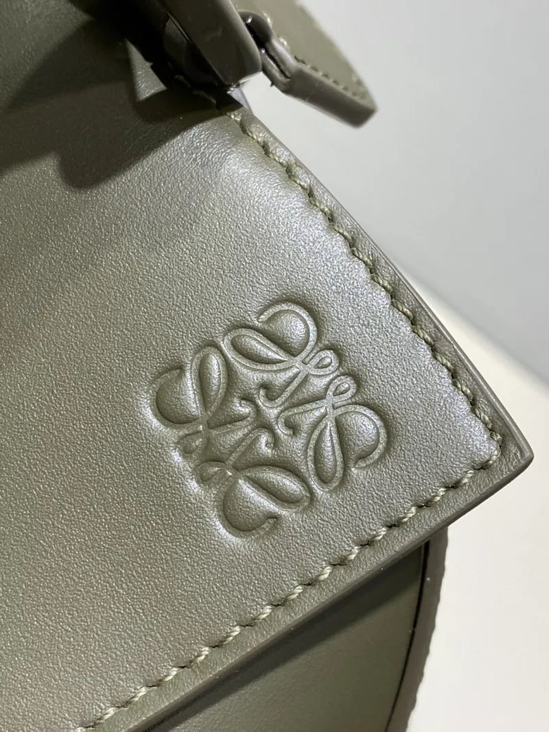 LOEWE Olive Green Puzzle Shoulder Bag 127 - Image 4