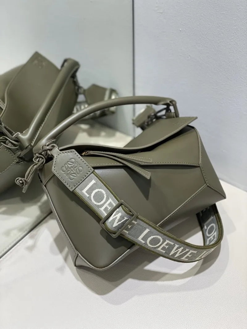 LOEWE Olive Green Puzzle Shoulder Bag 127 - Image 6