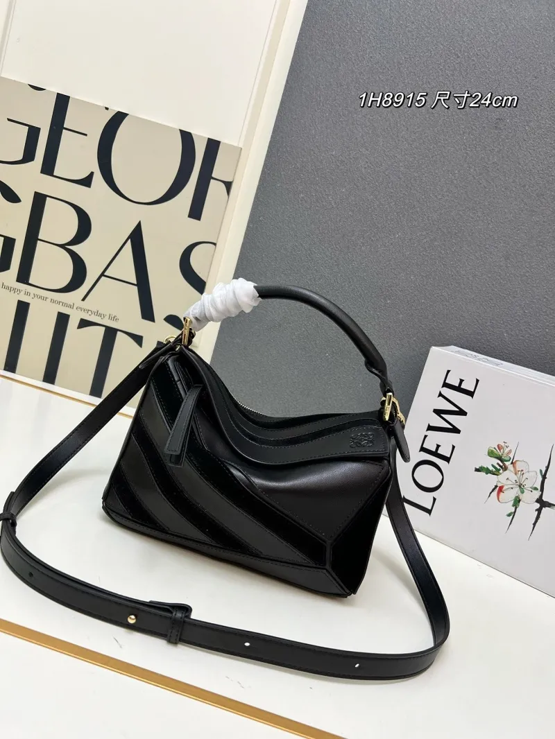 LOEWE 1H8915 Black Leather Handbag 24cm