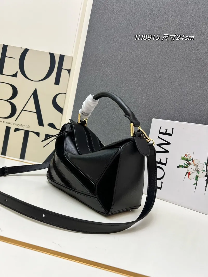 LOEWE 1H8915 Black Leather Handbag 24cm - Image 3