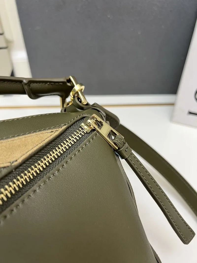 LOEWE 1H8915 Olive Green Puzzle Handbag 24cm - Image 6