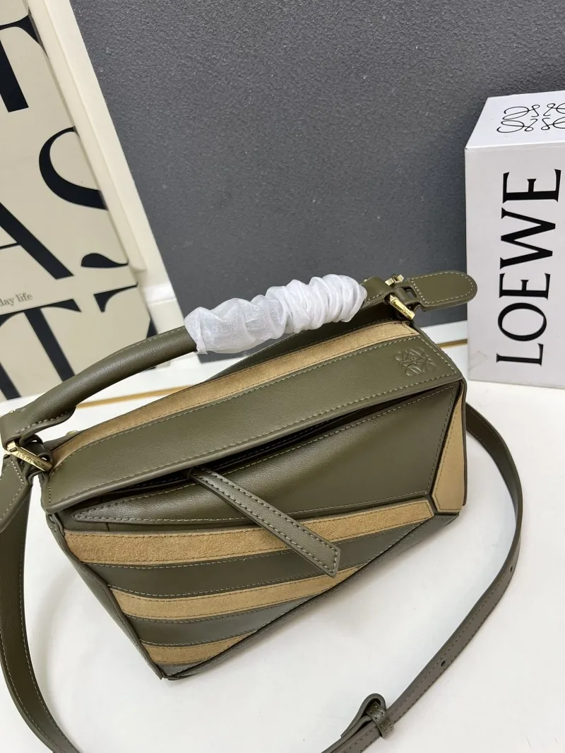 LOEWE 1H8915 Olive Green Puzzle Handbag 24cm - Image 8