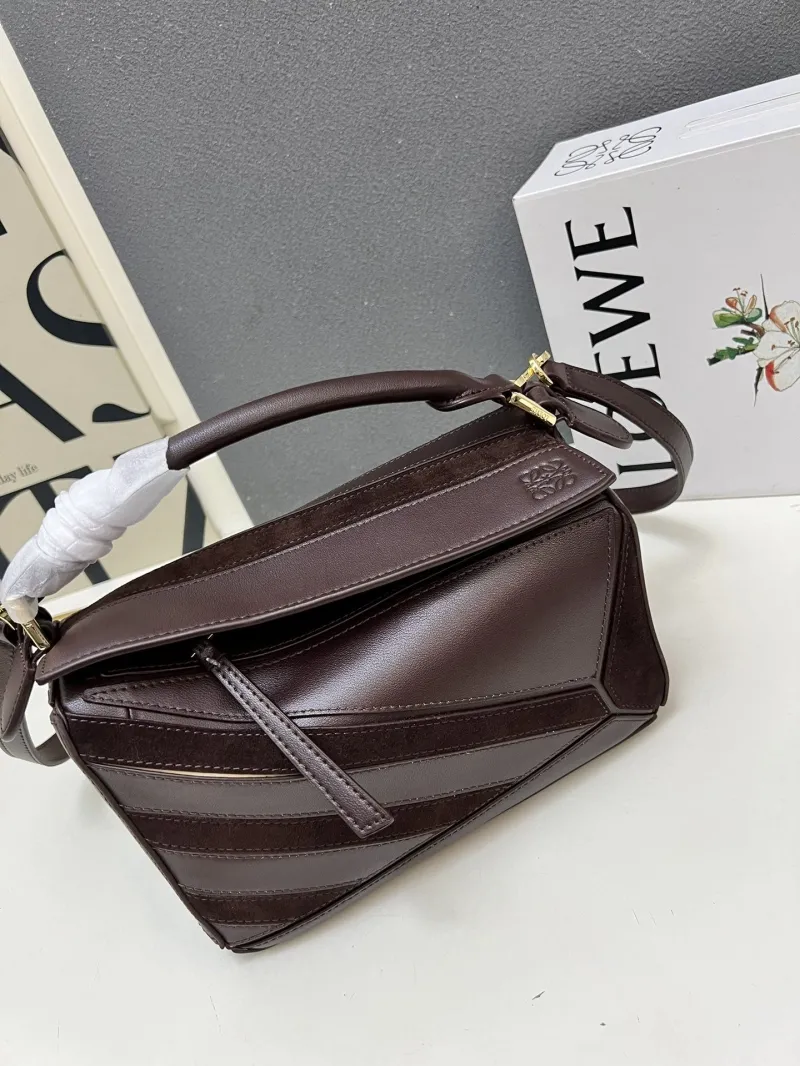 LOEWE 1H8915 Dark Brown Leather Handbag 24cm - Image 4