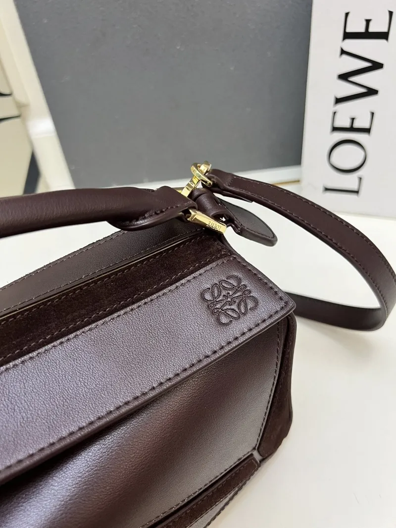 LOEWE 1H8915 Dark Brown Leather Handbag 24cm - Image 5
