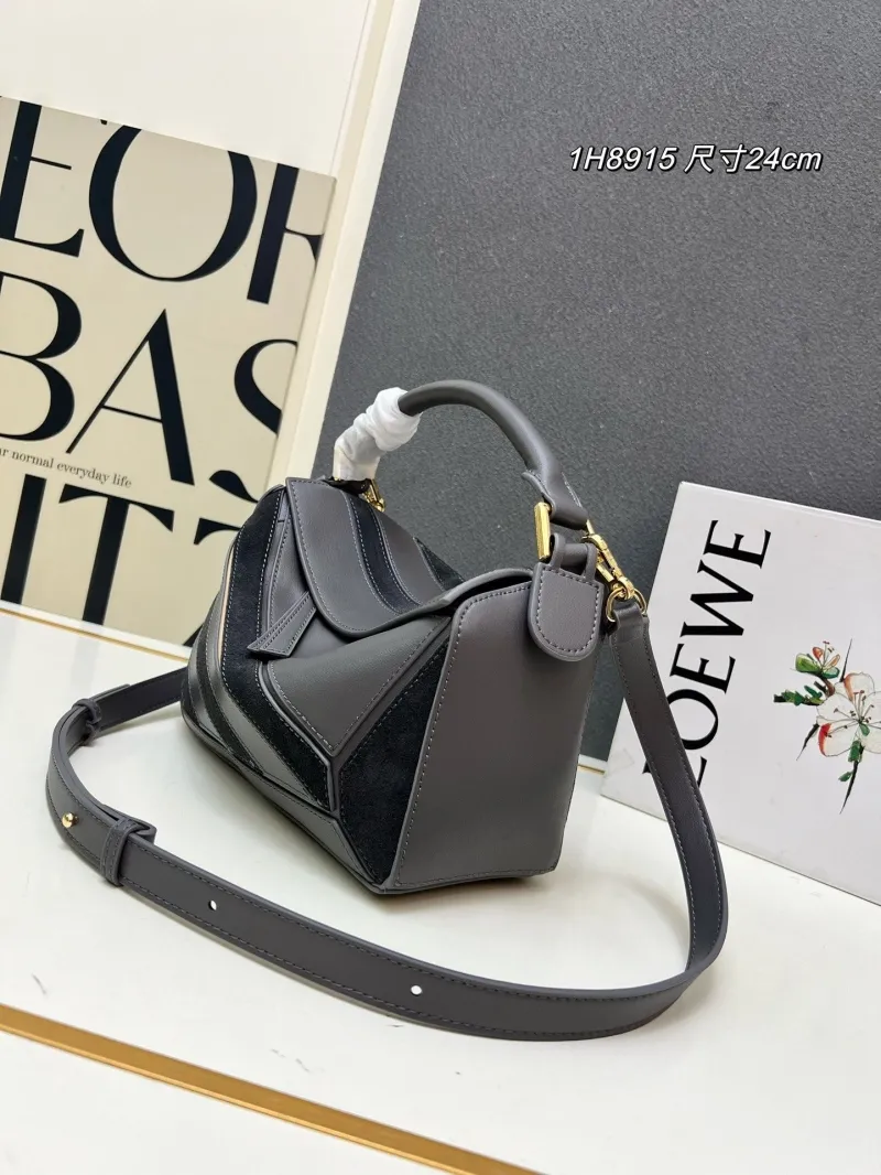 Alternative view of LOEWE 1H8915 Gray Leather Handbag 24cm