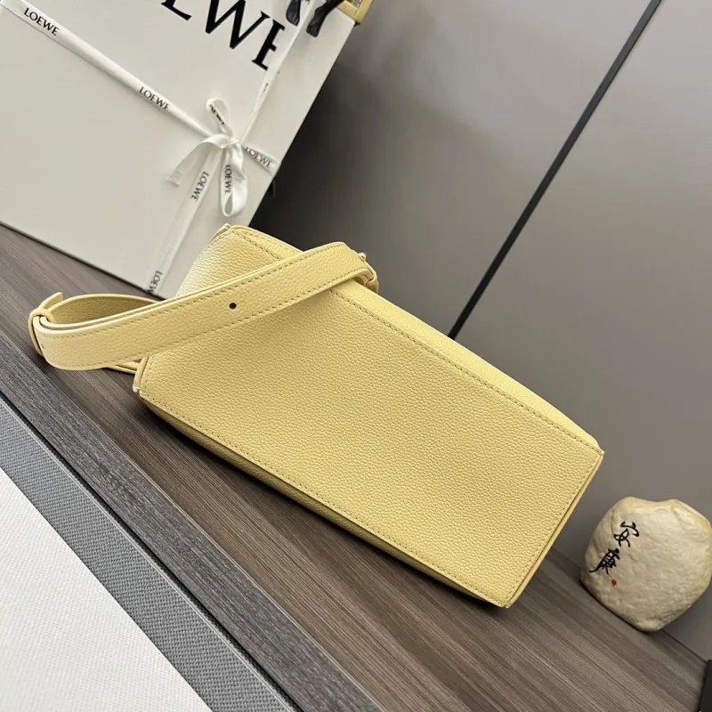 LOEWE Pale Yellow Leather Crossbody Handbag - Image 4