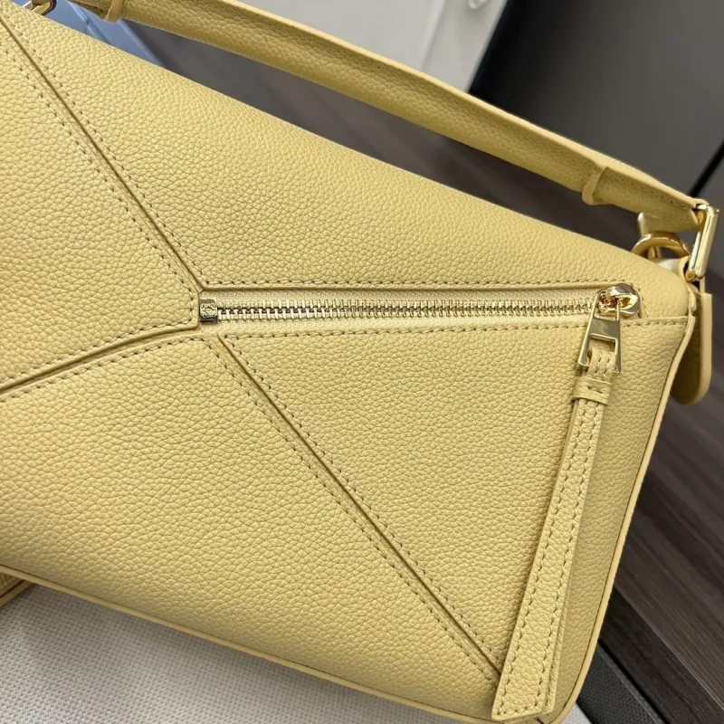 LOEWE Pale Yellow Leather Crossbody Handbag - Image 7