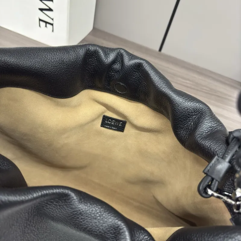 LOEWE Black Leather Chain Drawstring Handbag - Image 8