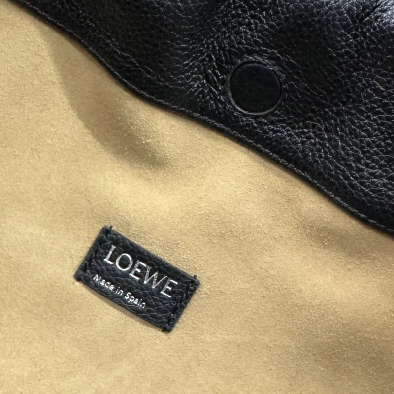 LOEWE Black Leather Chain Drawstring Handbag - Image 9