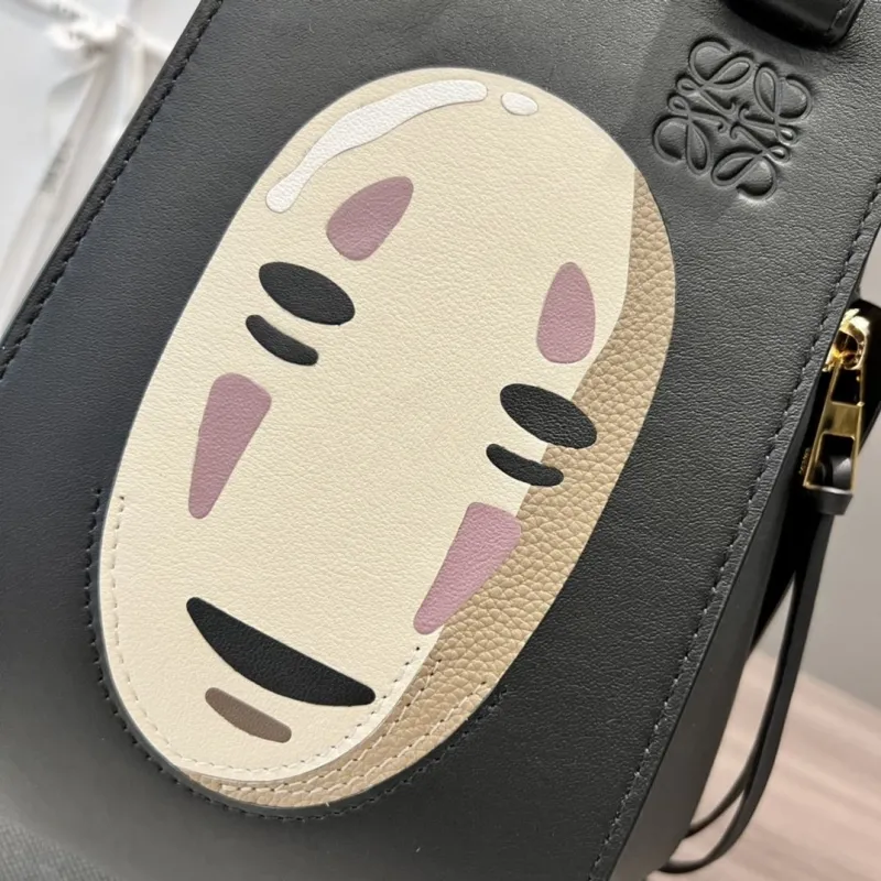 Loewe Black Leather Handbag No Face Design - Image 5