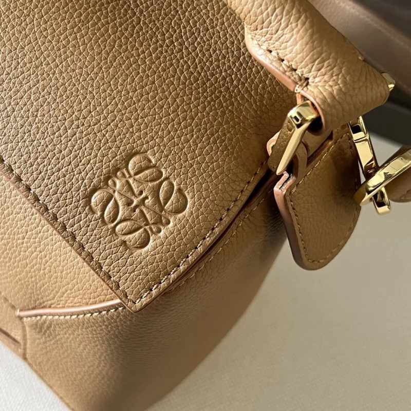 LOEWE Tan Leather Crossbody Handbag 179 - Image 5