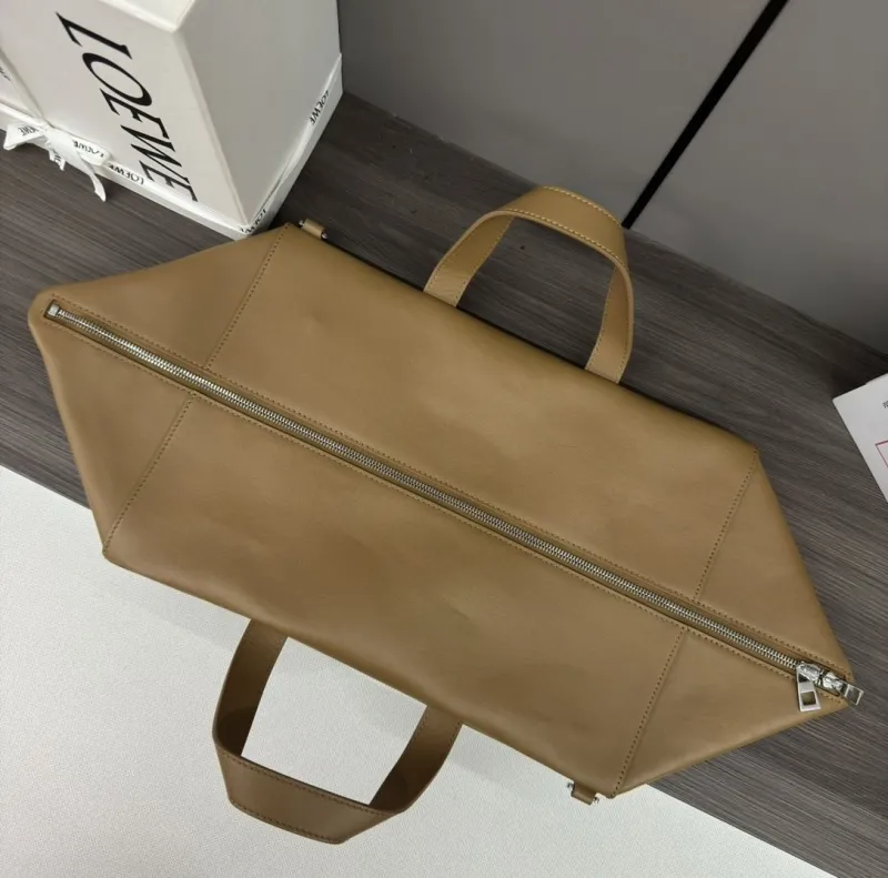 LOEWE Tan Leather Tote Bag - Image 7
