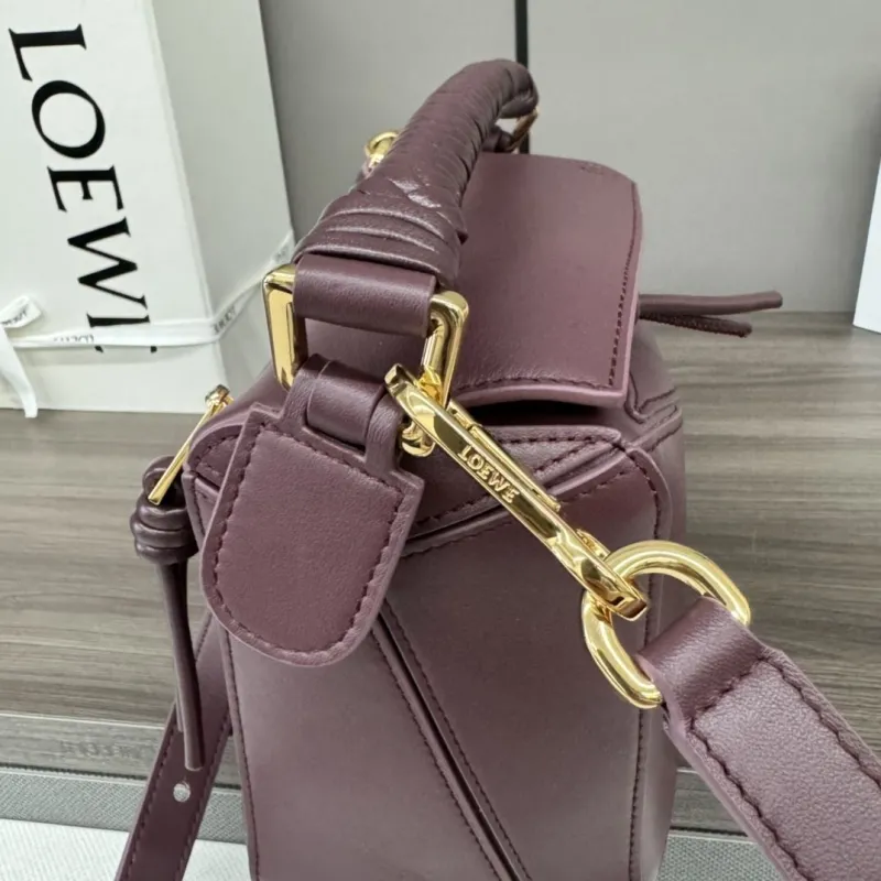 Loewe Dark Purple Leather Handbag - Image 6