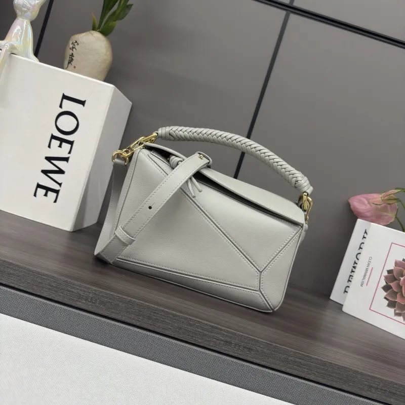 LOEWE Light Gray Leather Shoulder Handbag