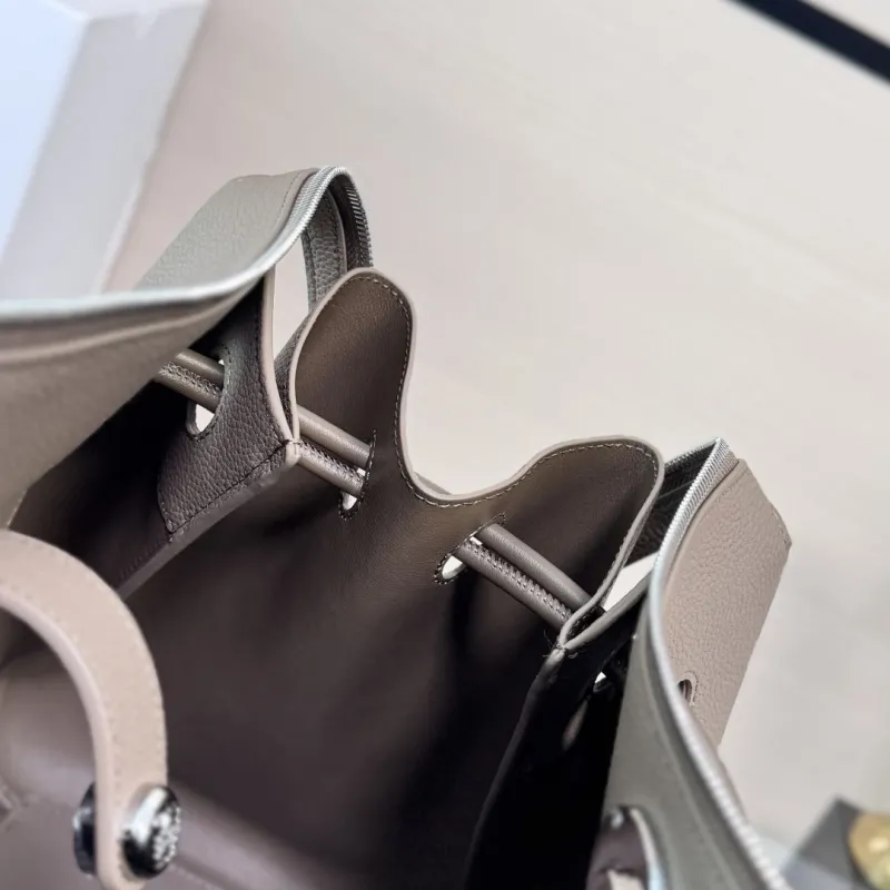 LOEWE Taupe Leather Handle Shoulder Bag 198 - Image 6