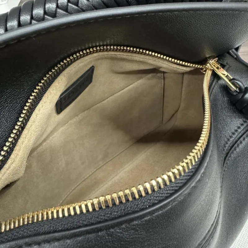 LOEWE Black Leather Crossbody Bag - Image 7