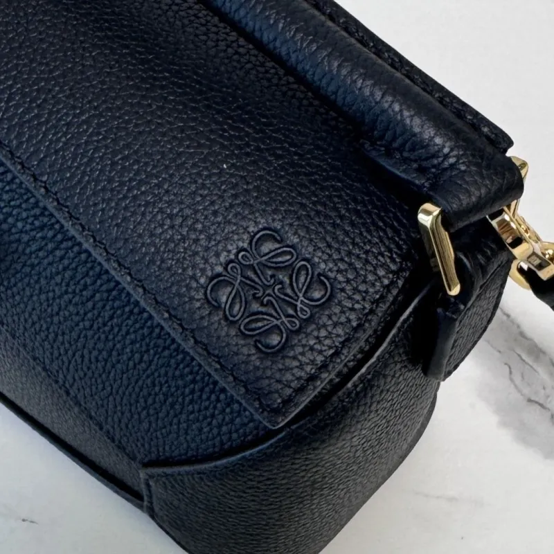 LOEWE Black Leather Crossbody Handbag 209 - Image 6
