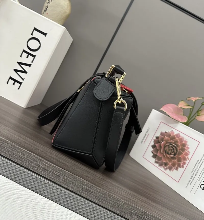 Alternative view of Loewe Multicolor Leather Crossbody Handbag 216