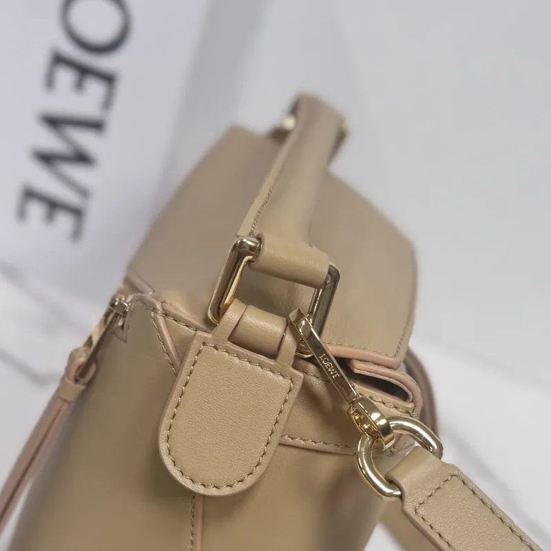 Loewe Beige Leather Handle Crossbody Bag 218 - Image 7