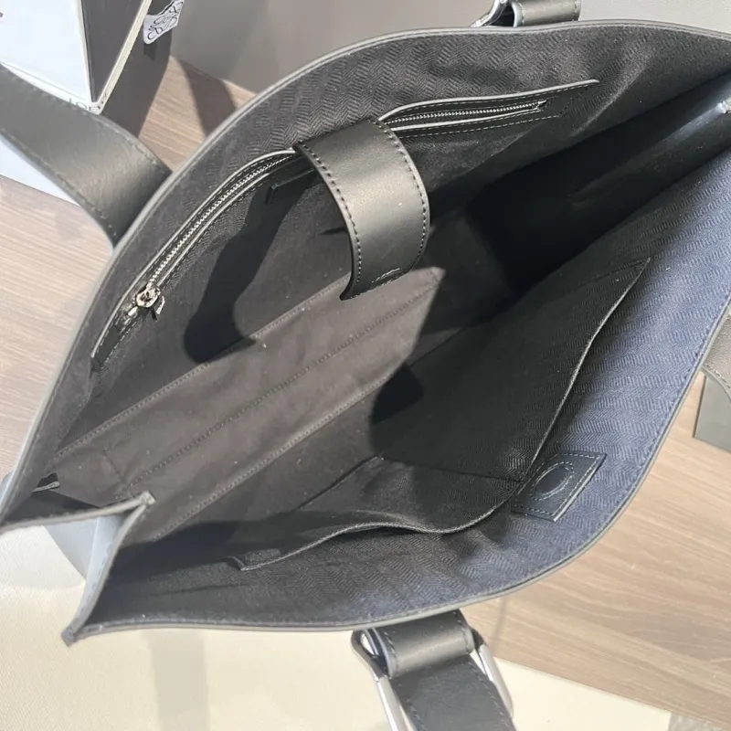 Loewe Black Leather Tote Bag - Image 8