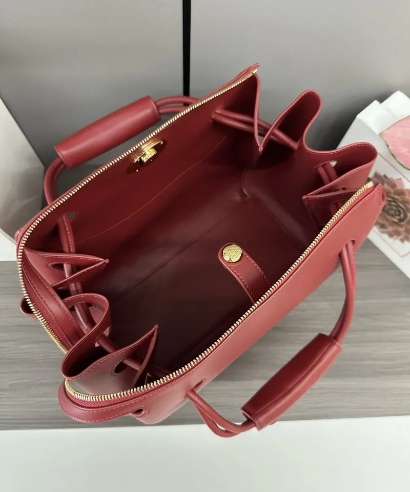 LOEWE Red Handle Bag 225 - Image 9