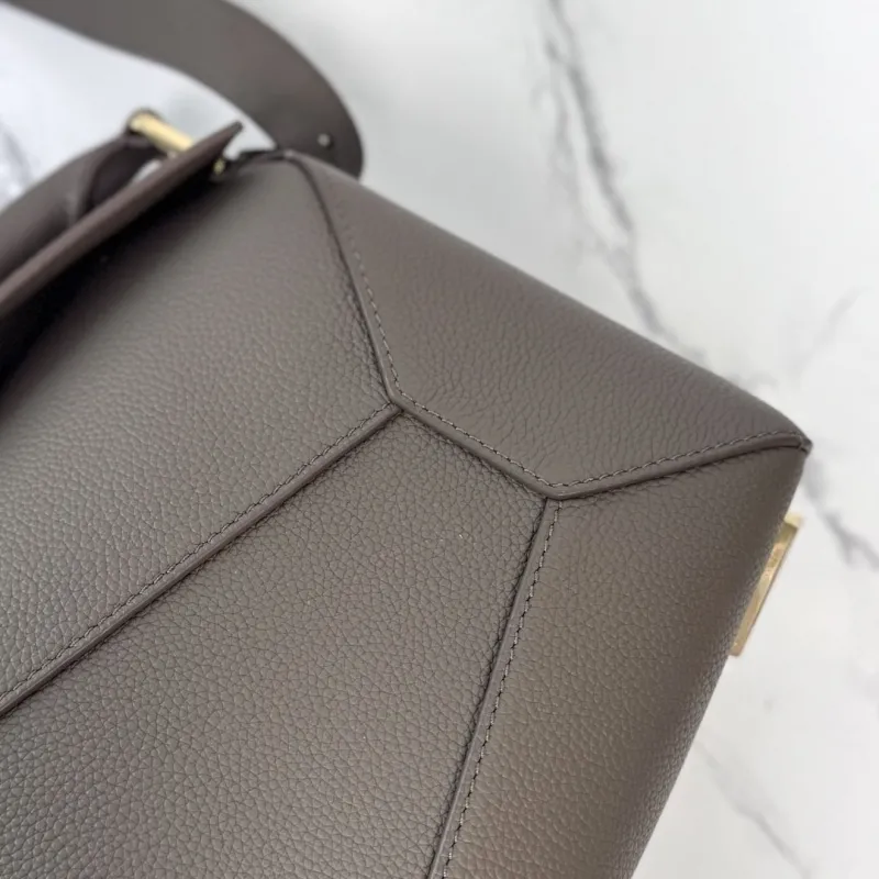 Loewe Taupe Leather Shoulder Handbag - Image 7