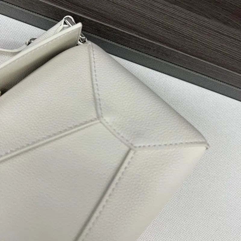 Loewe White Leather Crossbody Bag 243 - Image 6