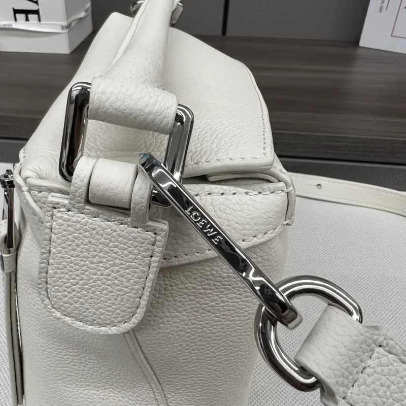 Loewe White Leather Crossbody Bag 243 - Image 7