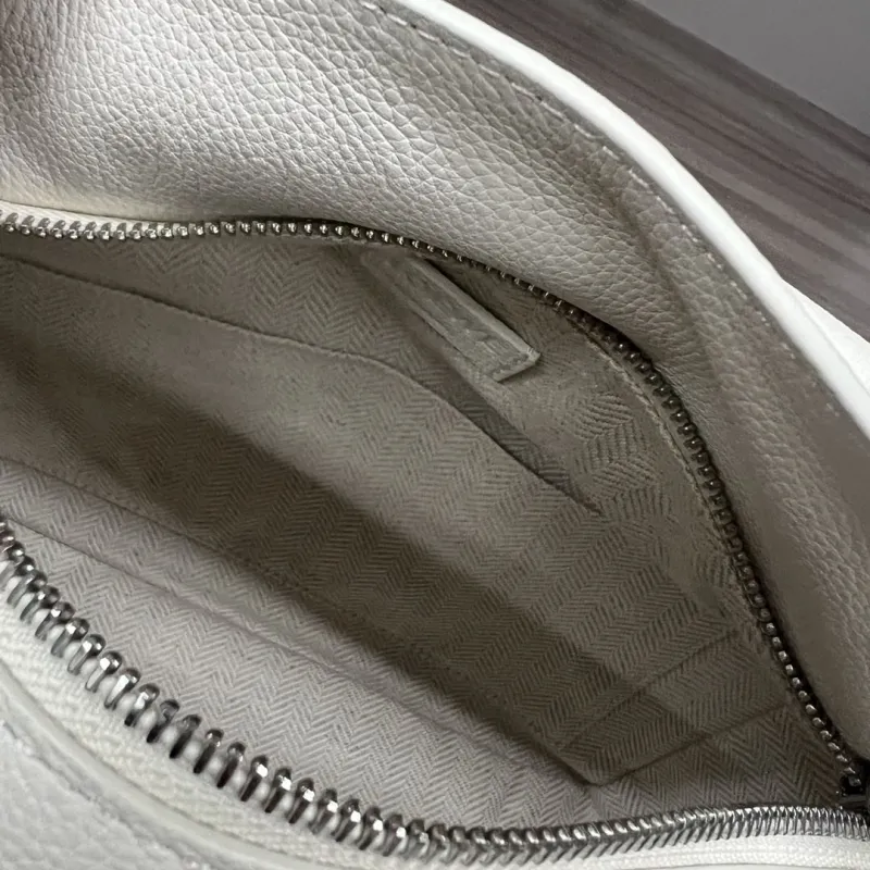 Loewe White Leather Crossbody Bag 243 - Image 8