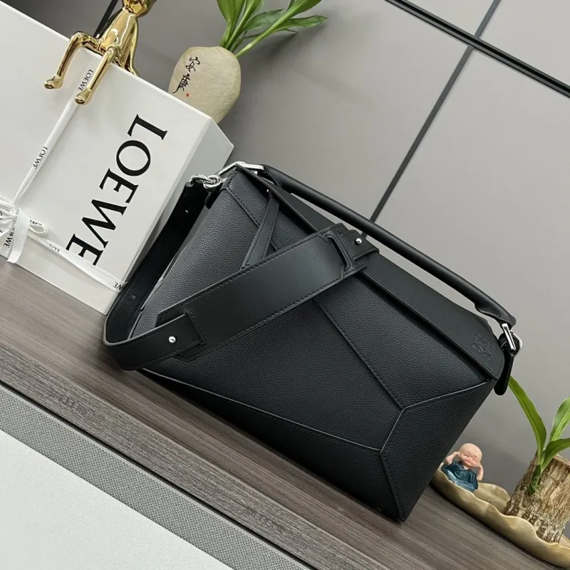 Loewe Black Leather Crossbody Handbag 246