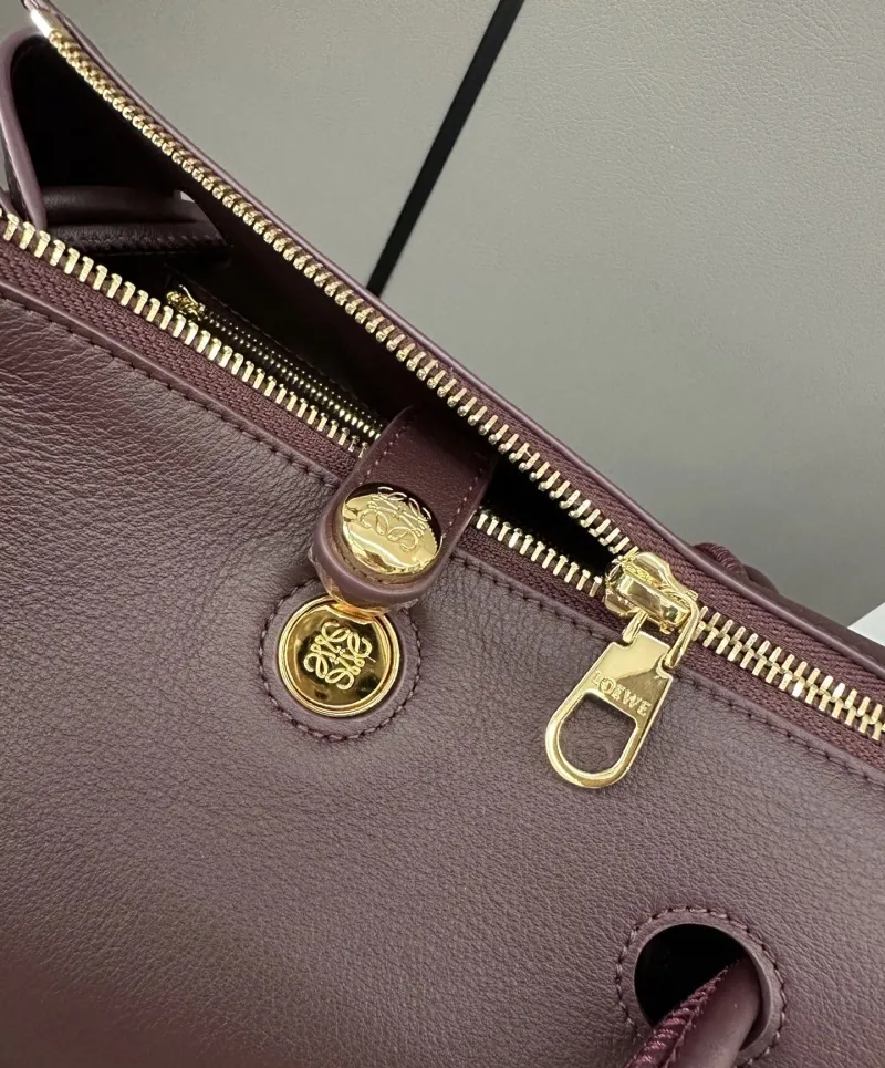 LOEWE Burgundy Leather Handbag with Shoulder Strap - Image 5