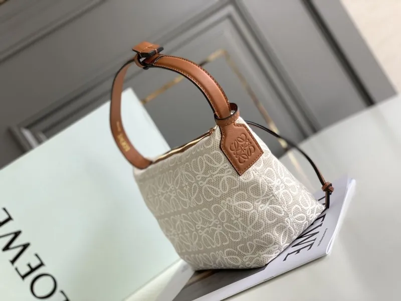 Alternative view of Loewe White Canvas Hobo Bag 257