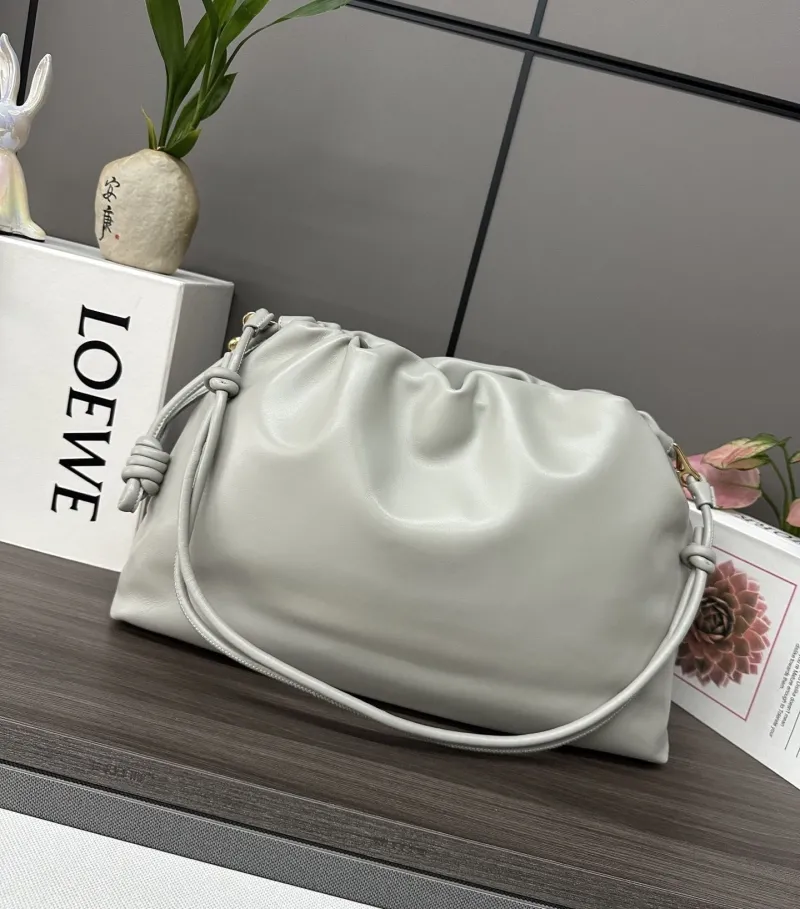 LOEWE Light Gray Drawstring Chain Bucket Bag - Image 3