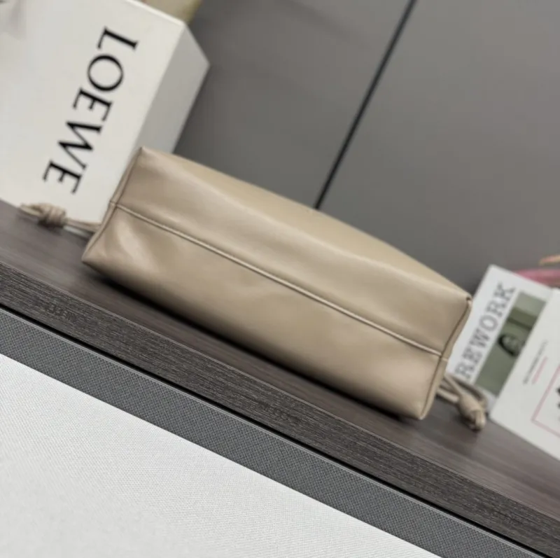 LOEWE Beige Drawstring Chain Pouch Bag 261 - Image 4