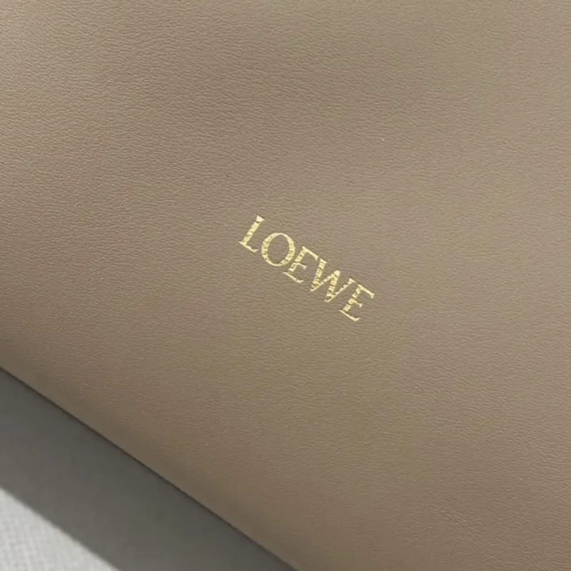 Loewe Beige Leather Crossbody Bag - Image 5