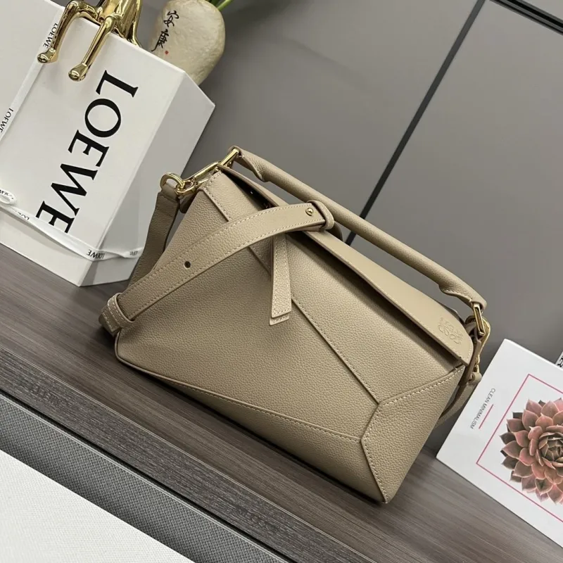 Loewe Beige Leather Handbag 270