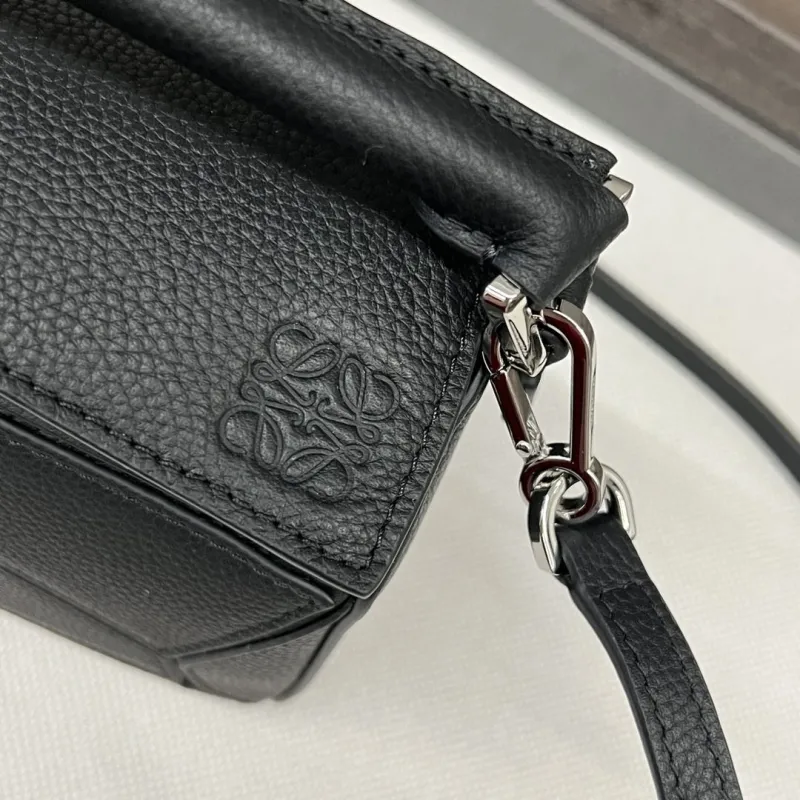LOEWE Black Leather Crossbody Handbag 271 - Image 5