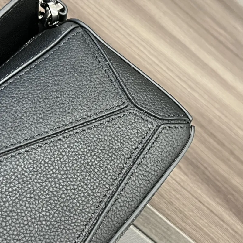 LOEWE Black Leather Crossbody Handbag 271 - Image 7