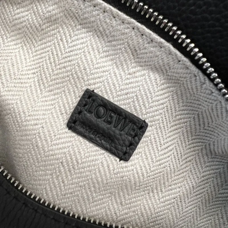 LOEWE Black Leather Crossbody Handbag 271 - Image 9