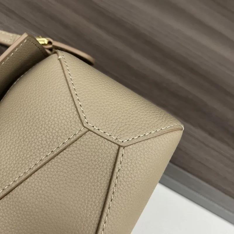Loewe Beige Crossbody Bag 275 - Image 6