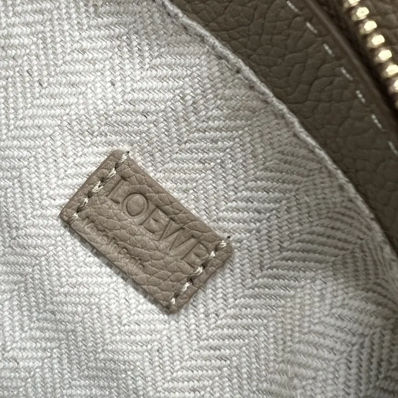 Loewe Beige Crossbody Bag 275 - Image 9