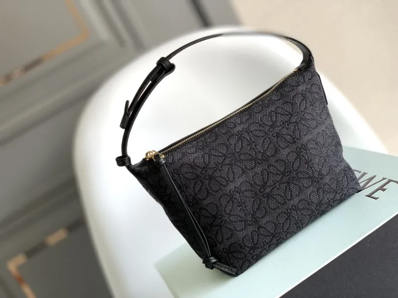 Loewe Black Shoulder Bag 285