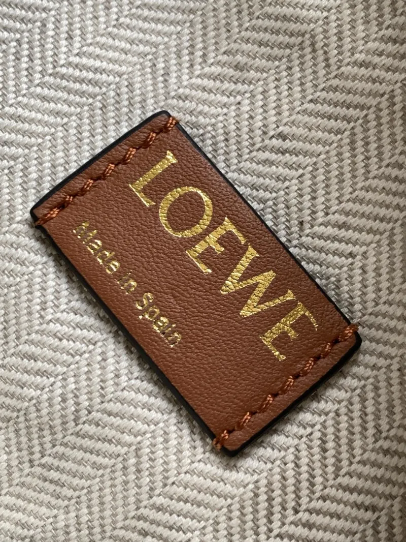 LOEWE White Canvas Hobo Shoulder Bag 286 - Image 8