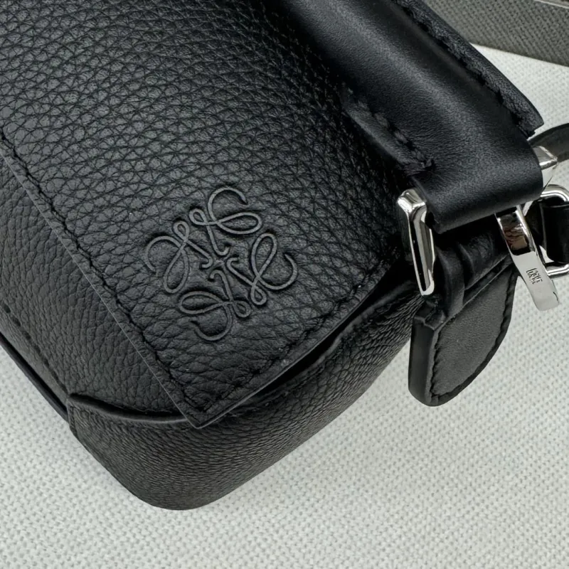LOEWE Black Leather Crossbody Handbag 292 - Image 5