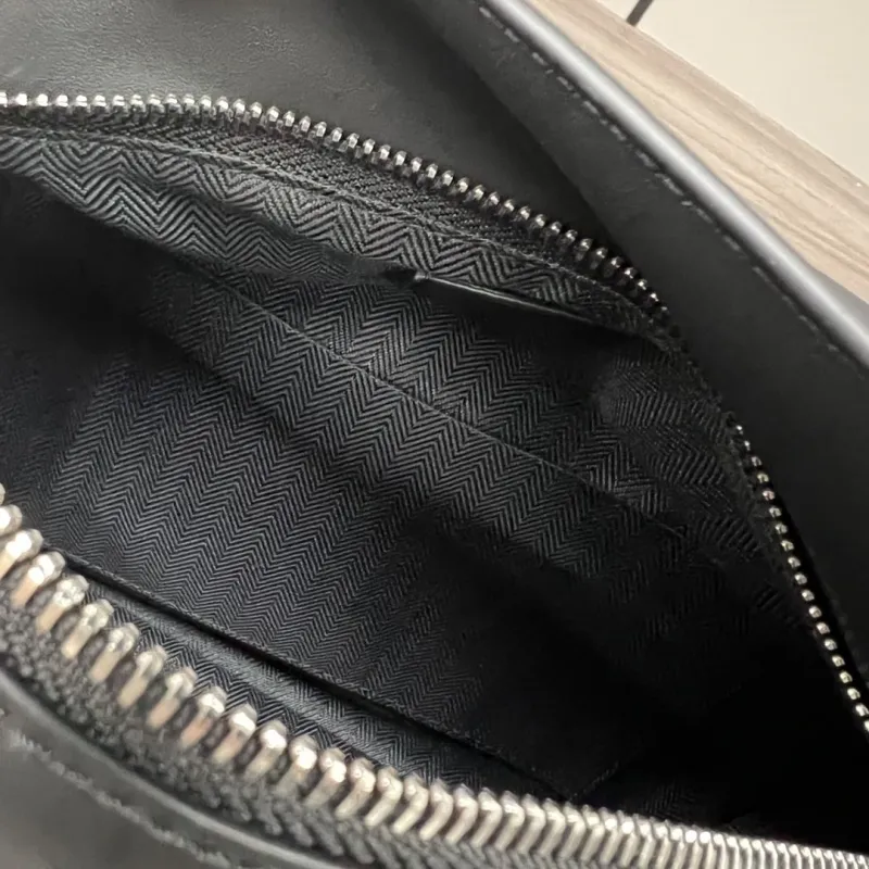 LOEWE Black Leather Crossbody Handbag 296 - Image 8
