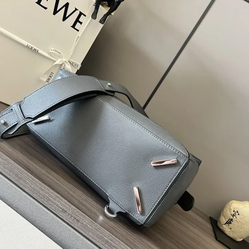 LOEWE Dark Gray Puzzle Leather Shoulder Bag - Image 4